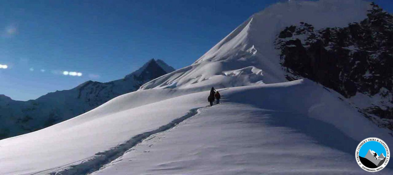 Tharpu Chuli (Tent Peak) 5,663 m