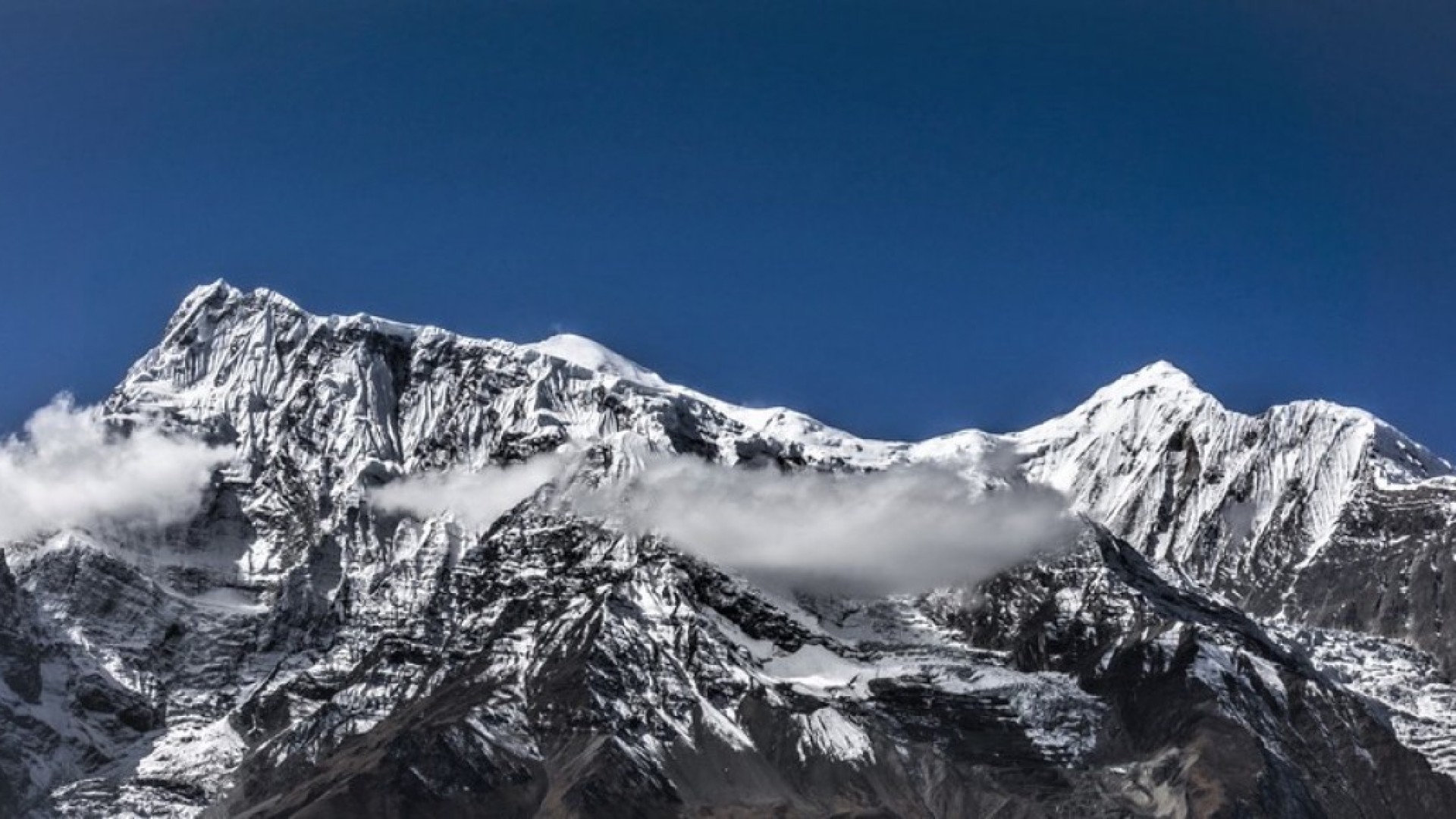 Kongde-Ri 6,187m Peak Climbing