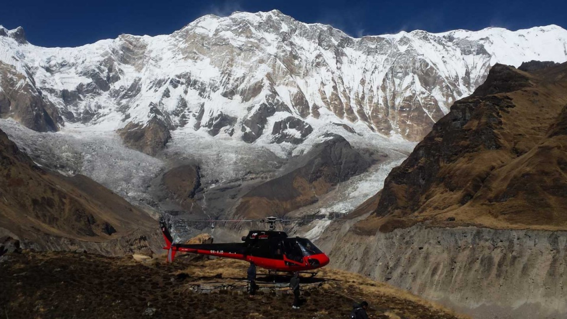 Annapurna Base Camp 4,130m Helicopter Tour