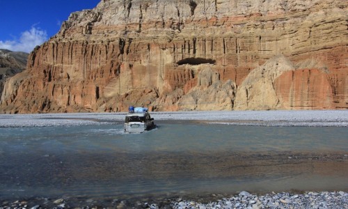  4WD Jeep Drive Tour in Upper Mustang