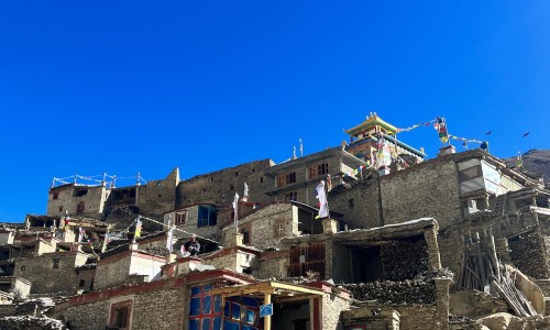  Upper Mustang Teri-La 5595m Pass via Nar Phu Trek