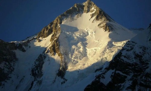  Gasherbrum I 8080m Climbing Expedition