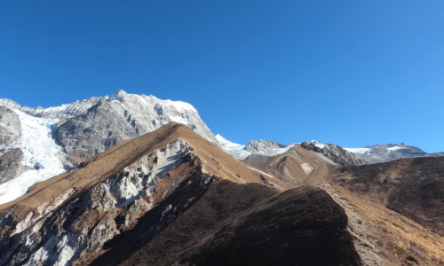  Langtang Tsergo 5033m Ri Trek