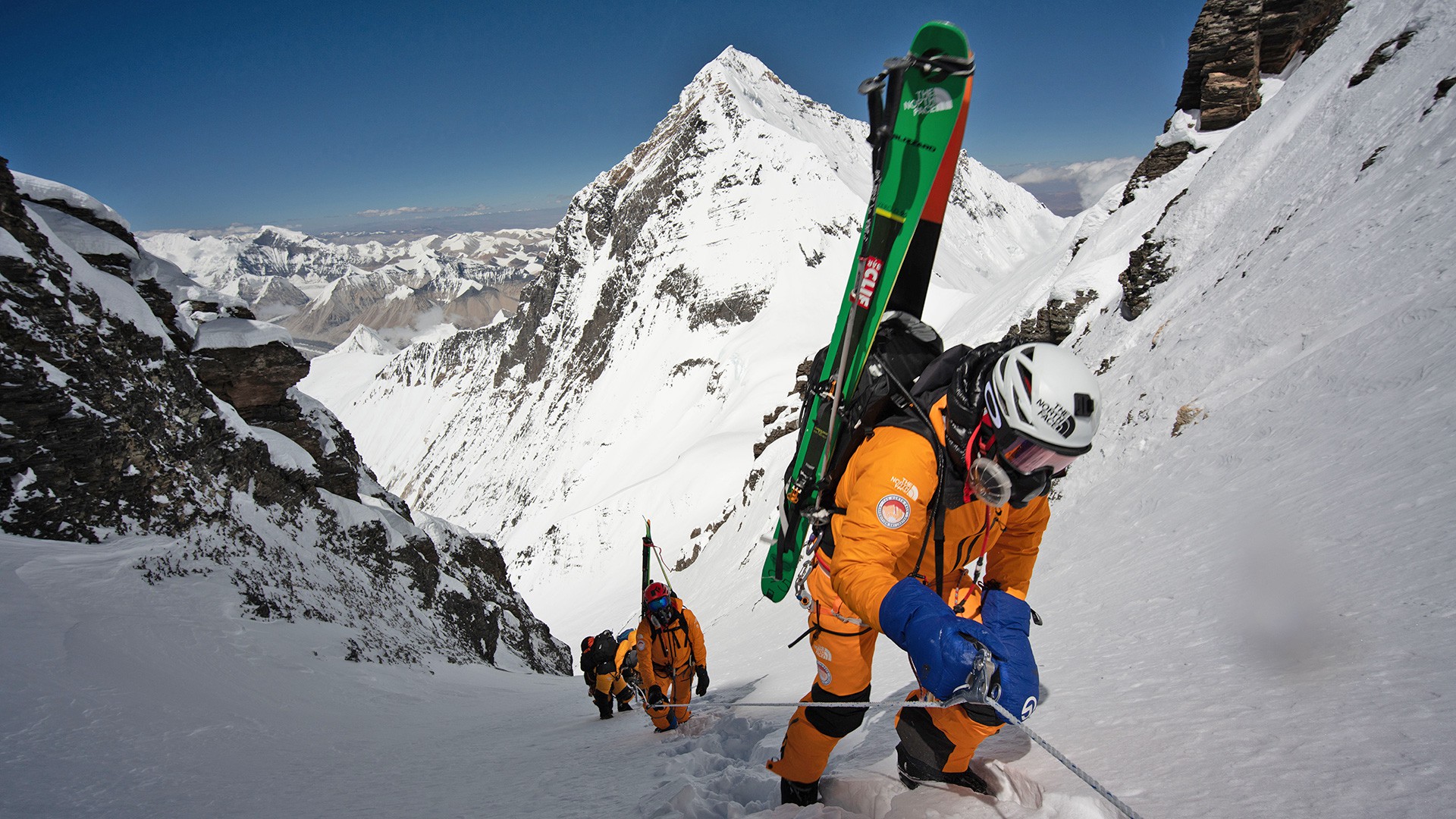 CLIMBING ROYALTY